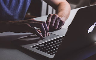 河北五超·微视频丨秦皇岛队VS沧州队，两队球迷看台激情对喊，助威声震撼赛场